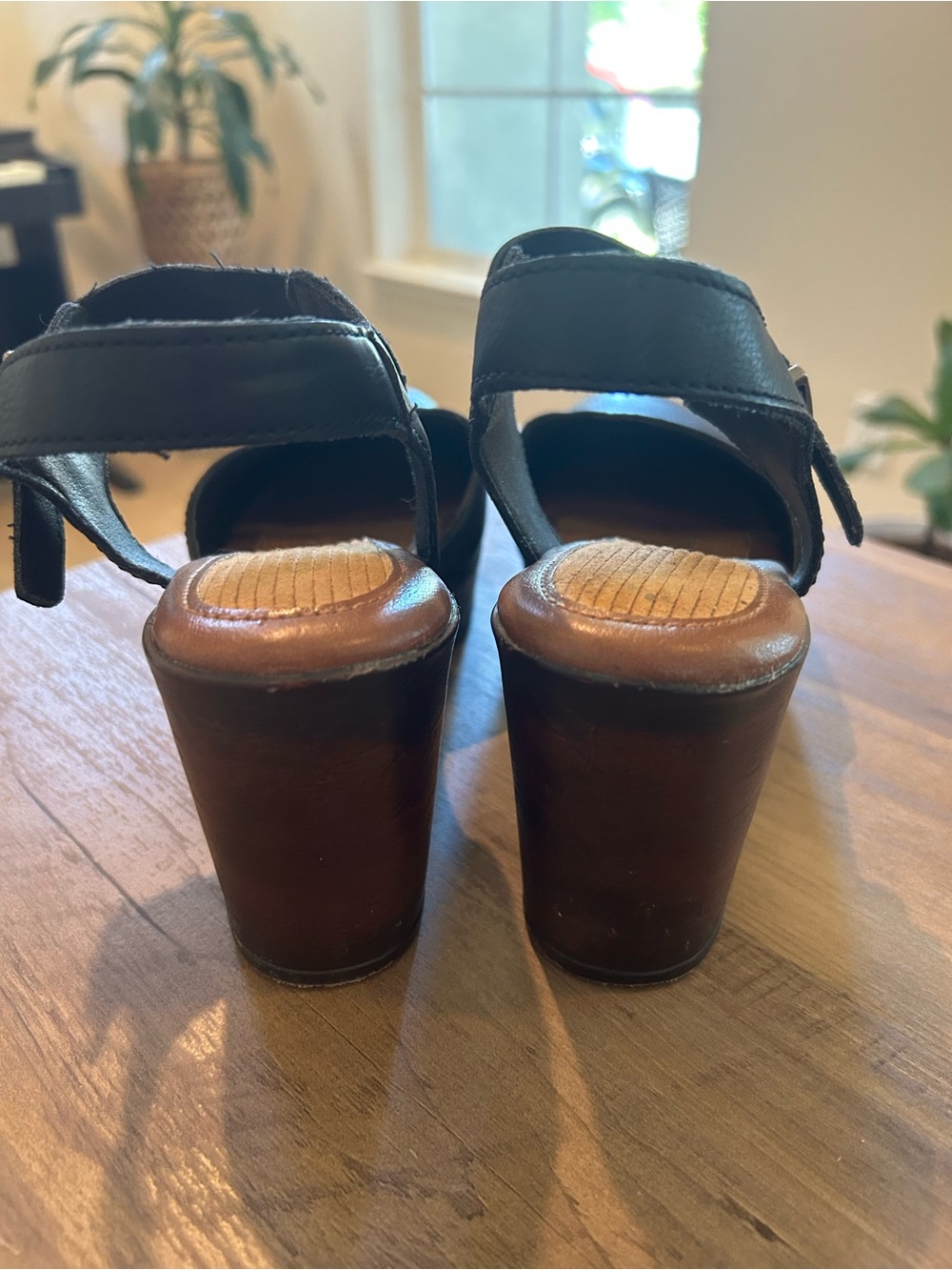 Boc Closed Toe Clog - women size 8 - Picture 5 of 7